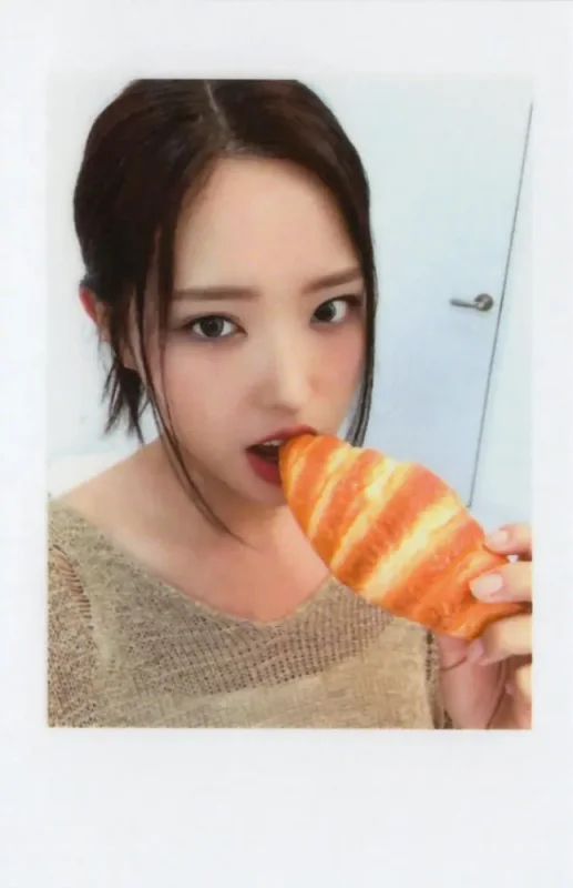 Hyeju — OFFICIAL LIGHT STICK, MD Set Benefit