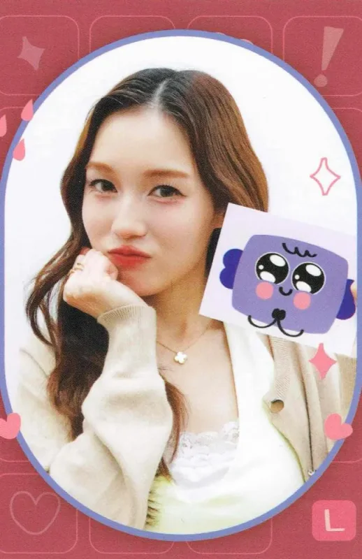 Love Pattranite — GIRLS COLLECTIBLE RANDOM CARDS | MOOD QUEST COLLECTION
