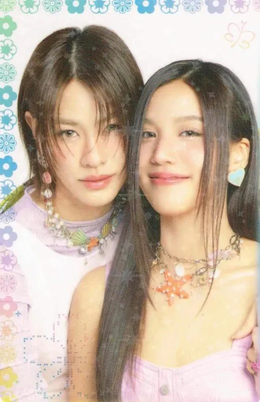 Bonnie Pattraphus, Emi Thasorn — BLUSH BLOSSOM FAN FEST | MINI PHOTOSET