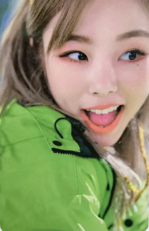 Wheein — White Wind, Standard Version