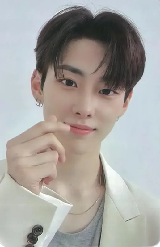 Kyung Jun — Boys Be Loud (SBS 2021 Worldwide Boy Group Project)