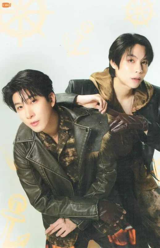 First Kanaphan, Khaotung Thanawat — LOL FAN FEST 2024 : THE LOVE PIRATES | POSTCARD SET
